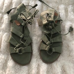 Old navy gladiator sandals
